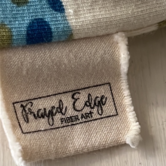 REVERSIBLE Frayed Edge dinosaur motif onesie 0-12 months. - Picture 5 of 5